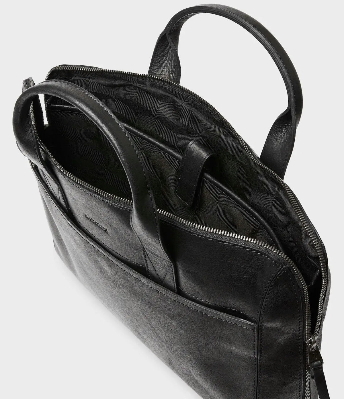 Saddler Gustav Datorväska 15" - Svart - Travels And Bags