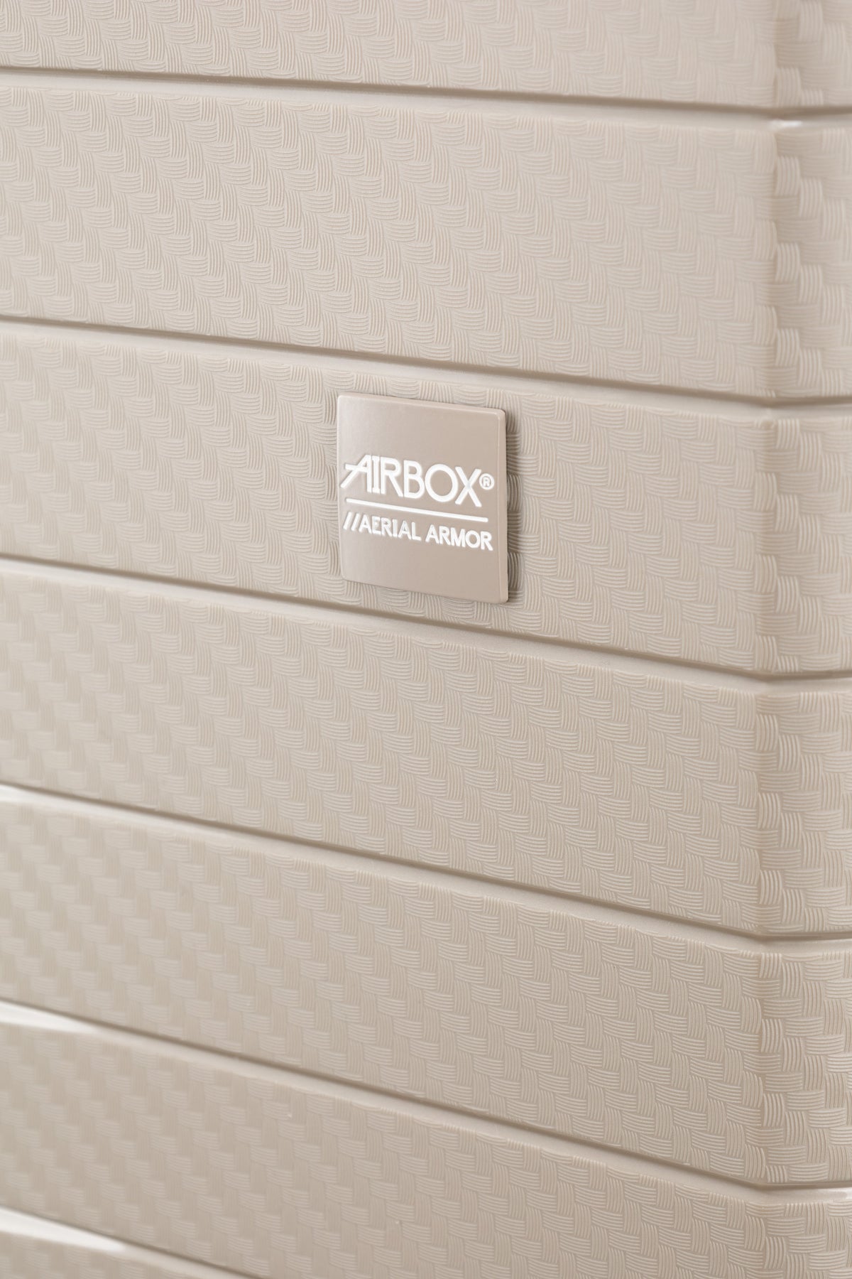 Airbox AZ18 Mellanstor Resväska 66 cm - Champagne
