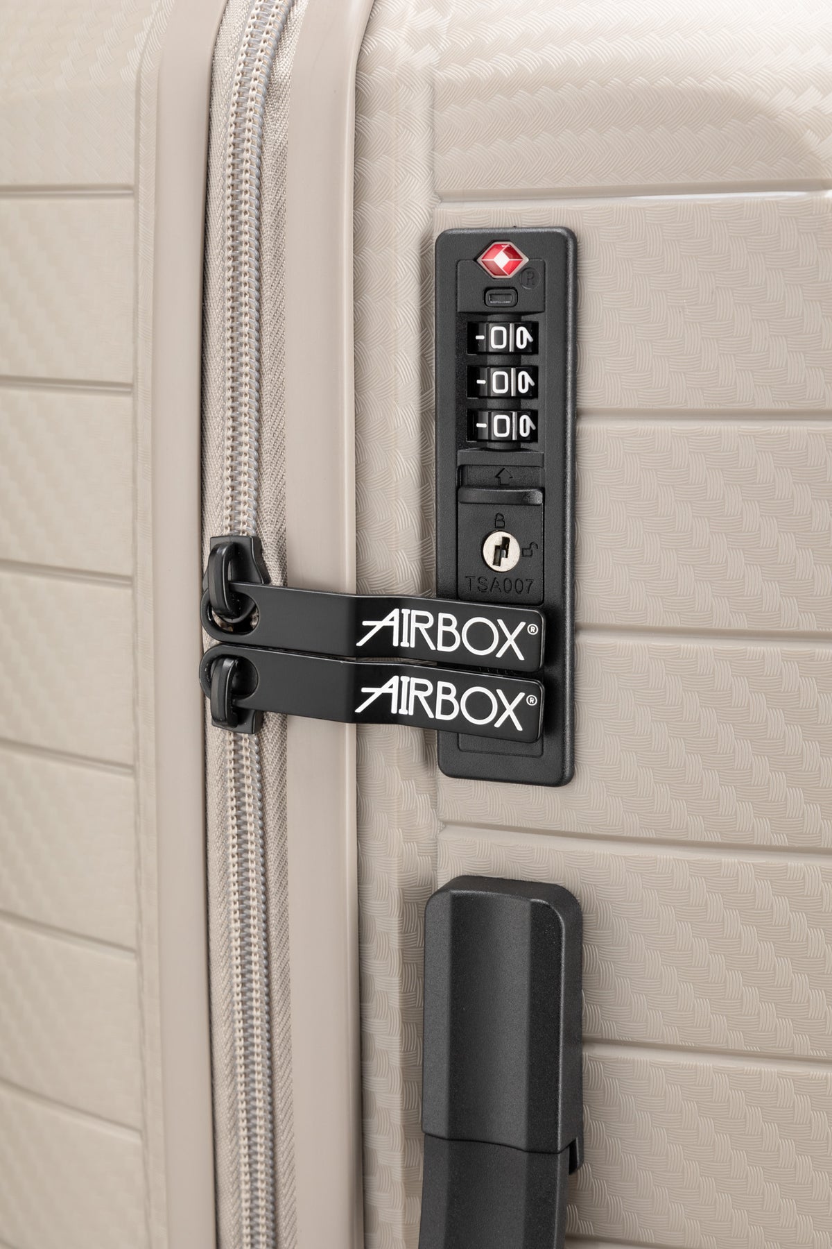 Airbox AZ18 Mellanstor Resväska 66 cm - Champagne